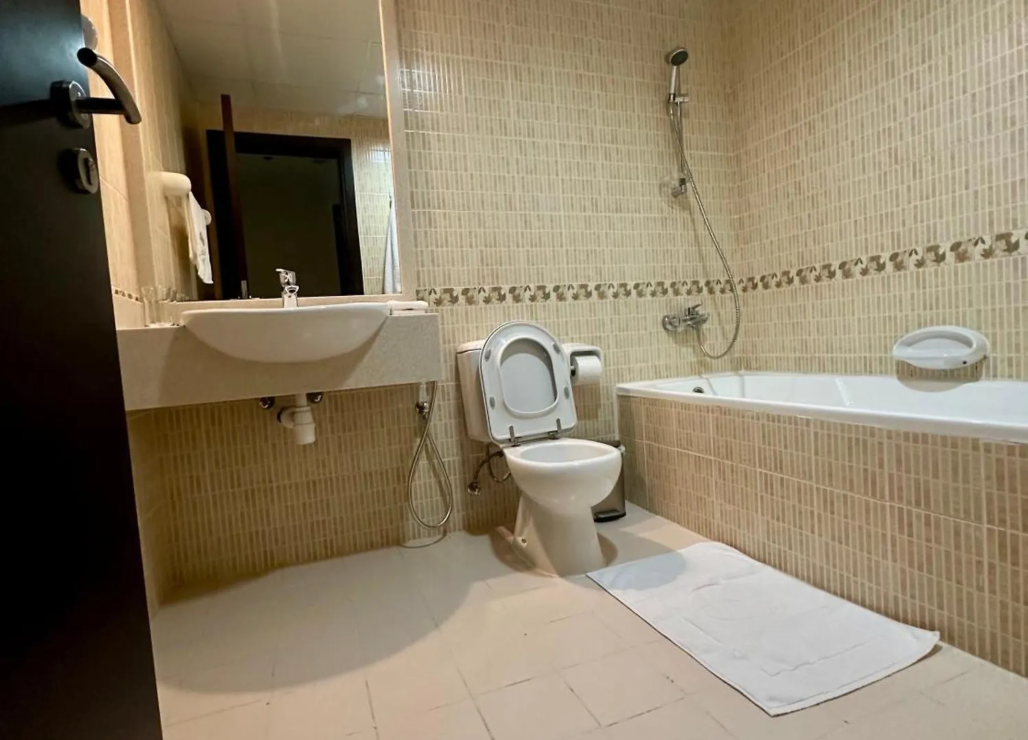 Hcca Homes Dubai Apartment